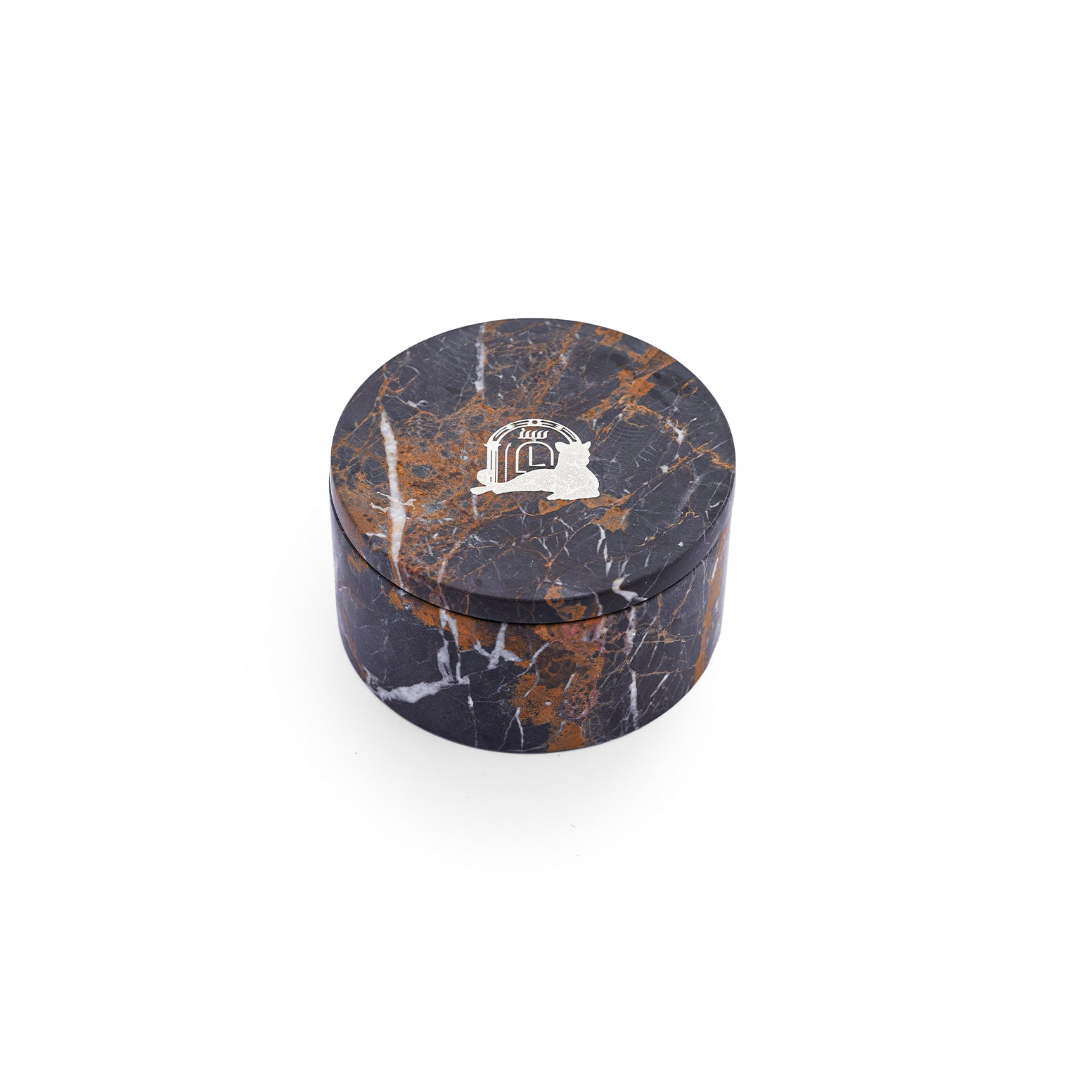 lil-portoro-gold-jar-1-Layers Home Decoration
Home Accessoires 
Bowl
Centerpiece 
Tray 
Natural marble
Decor 
اكسسوارات منزلية
صحن
صينية
قطعة مركزية
رخام طبيعي
ديكور