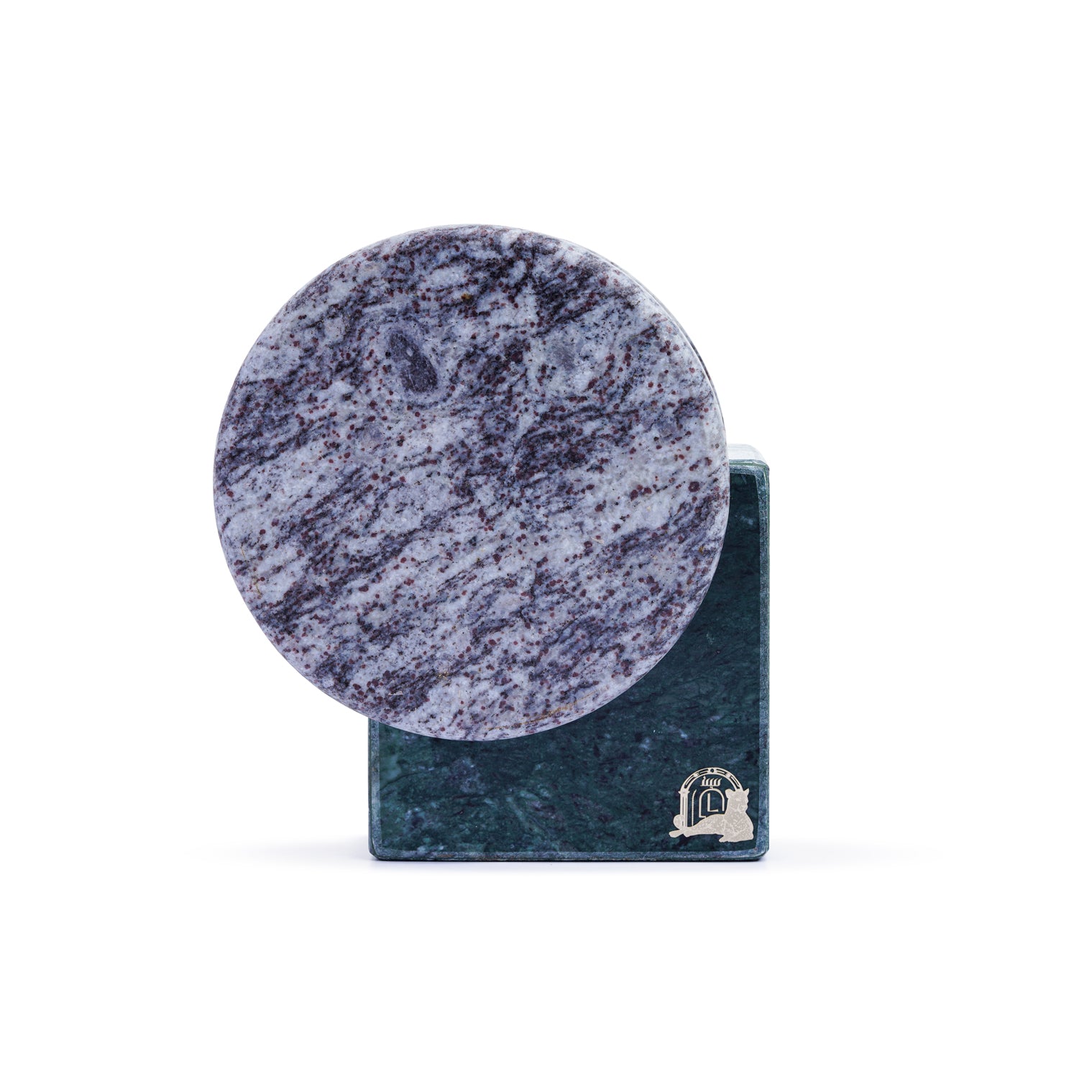 floral-verde-indian-marble-vase-small-copy-Layers Home 
Decoration
Home Accessoires 
Luxury 
Centerpiece 
Customize vase
Natural marble
Decor 
اكسسوارات منزلية
فخامة
مزهرية مخصصة
قطعة مركزية
رخام طبيعي
ديكور