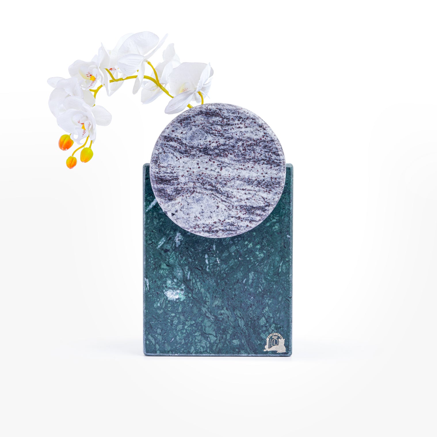 floral-verde-india-marble-vase-large-Layers Home Decoration
Home Accessoires 
Luxury 
Centerpiece 
Customize vase
Natural marble
Decor 
اكسسوارات منزلية
فخامة
مزهرية مخصصة
قطعة مركزية
رخام طبيعي
ديكور